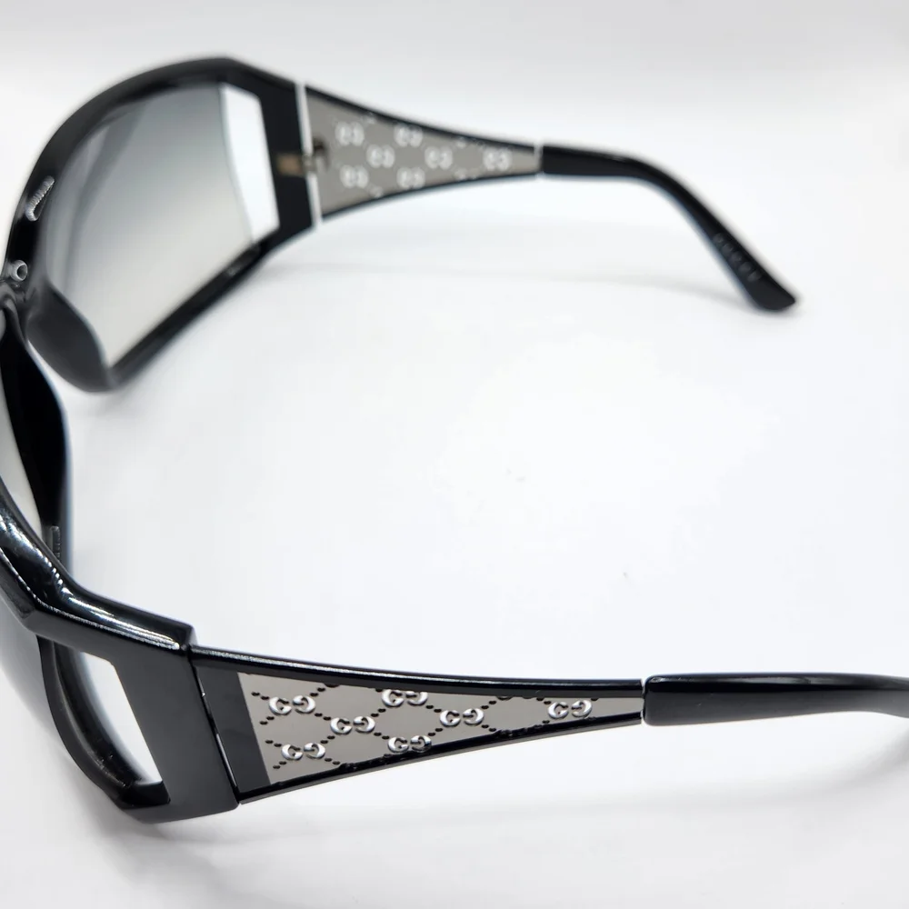 Gucci Women's Black Sunglasses - Picture 5 of 11